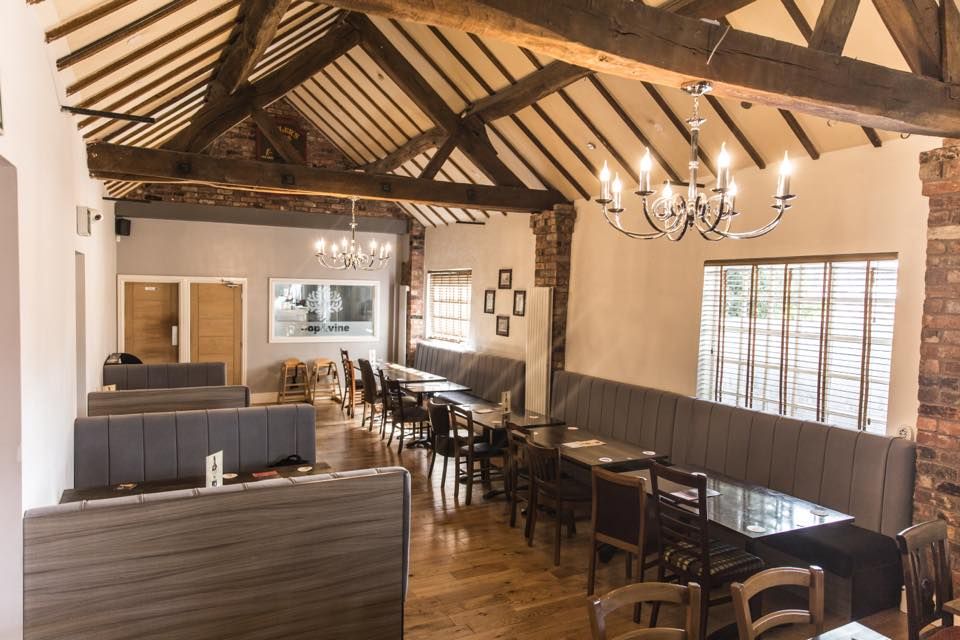 Gallery Hop & Vine Bar and Grill